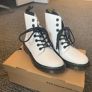 Dr Martens - White Luana Size 7